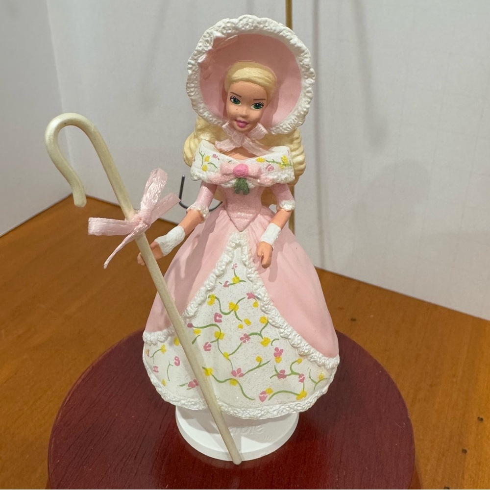 Barbie as little Bo peep ornament 1996 hallmark collectable